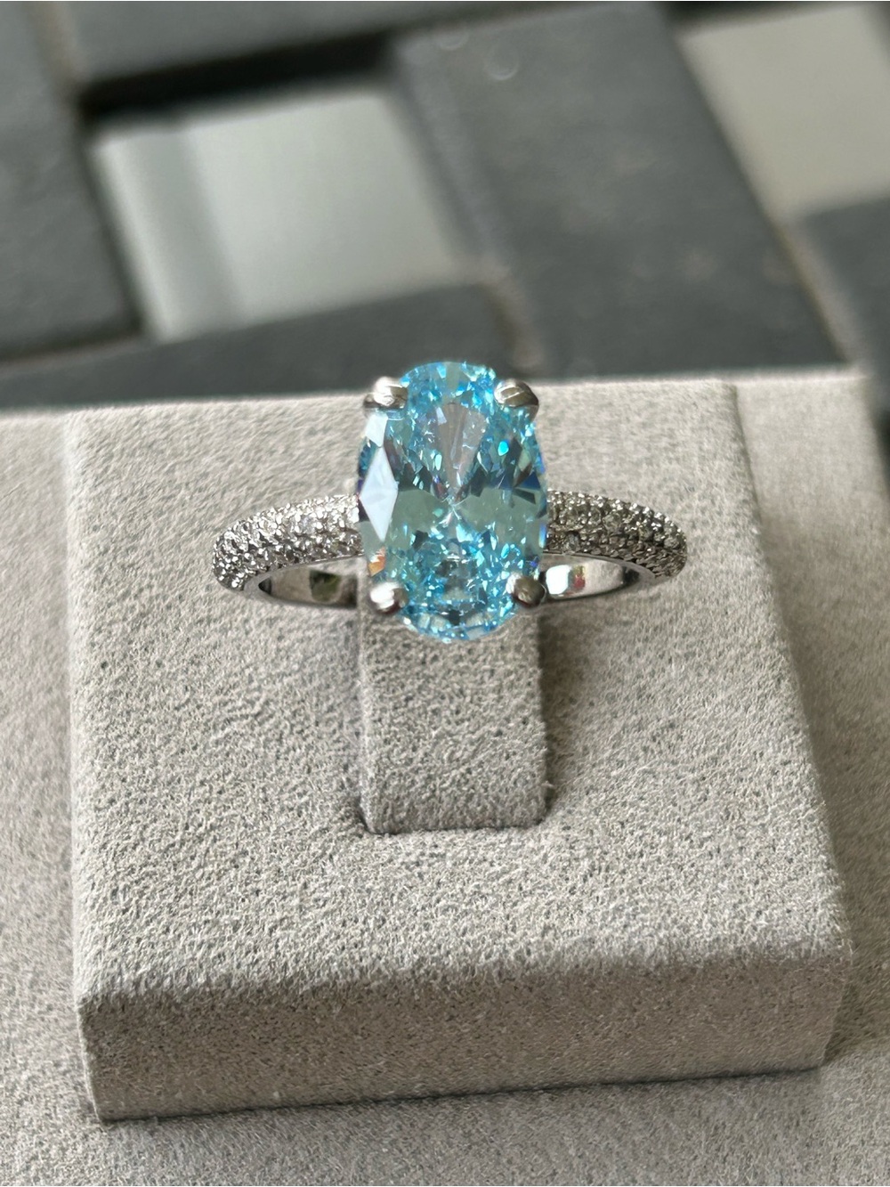 4.5 ct. aquamarine moissanite solid sterling silver size 7